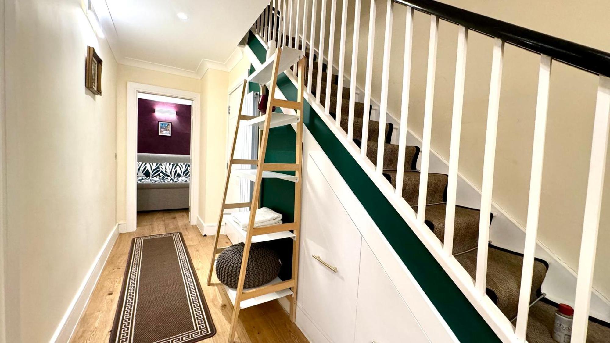 2 Bedroom Apartment In Central London South Kensington By Wild London Exterior photo
